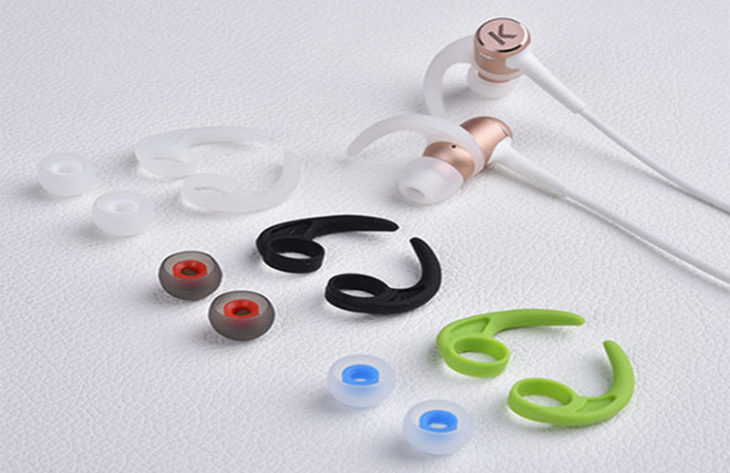 Auzen silicone Electronics factory teaches you how to choose a high quality silicone headphone cover