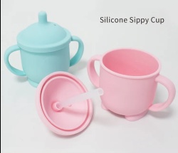 Hot Sale Reusable Baby Food Grade Training Cup Silicone Snack Cup